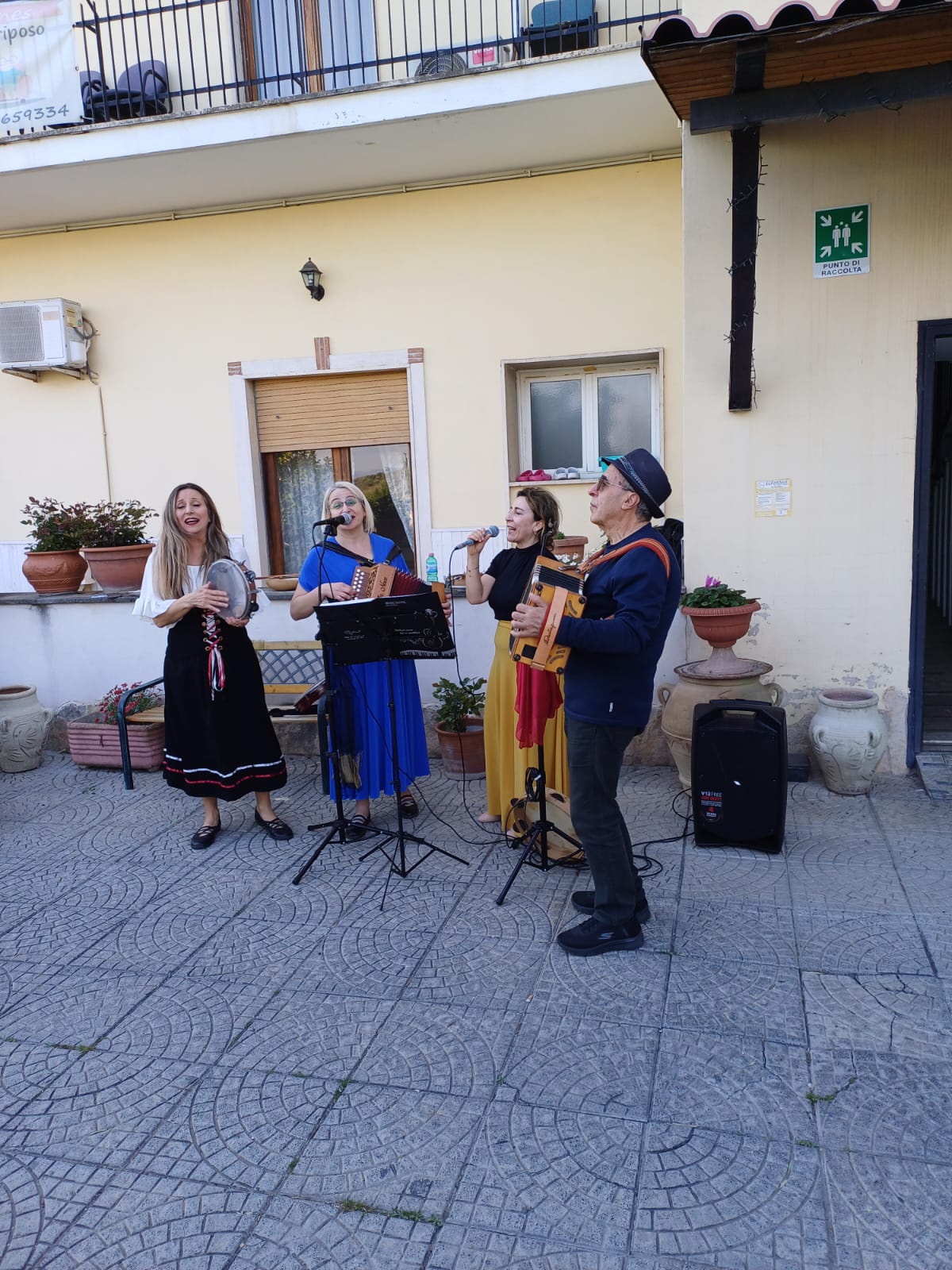 LeCalandre musica popolare italiana
